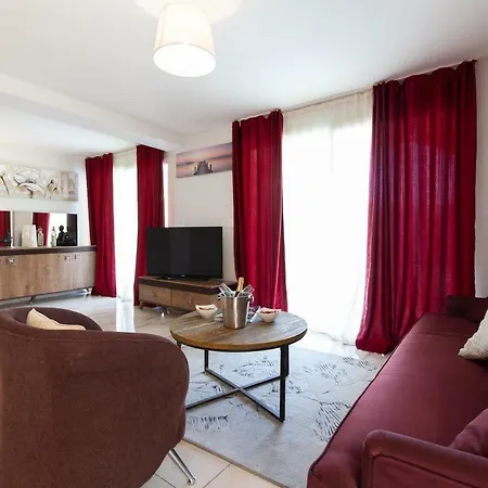 D'azur Riou Apartmanhotel 2*