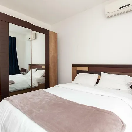 D'azur Riou Apartmanhotel 2*