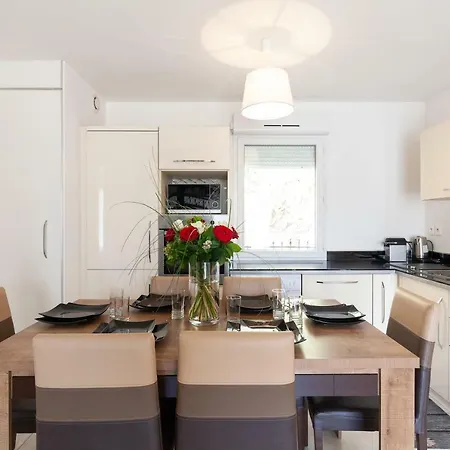 Aparthotel D'azur Riou Cannes